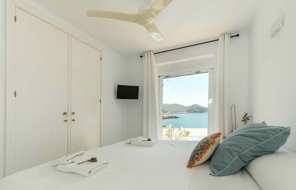 Charming & Spacious Ibiza Villa with Front-Row Views of the Iconic Es Vedrà near Cala Tarida