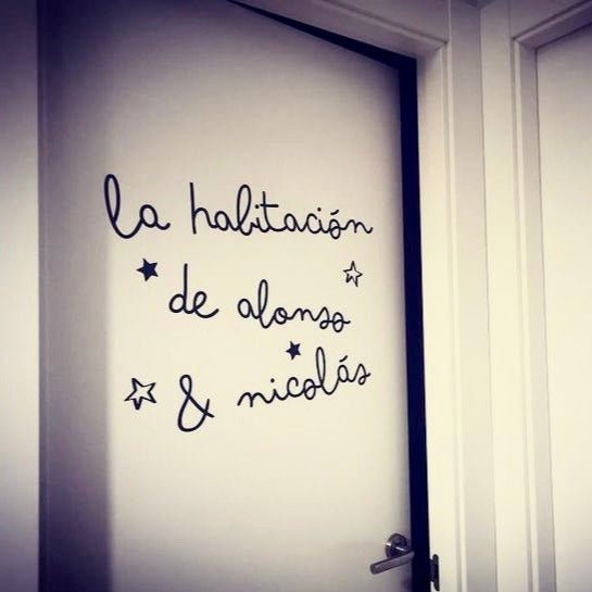 Vinilo Personalizado "La habitación de..."