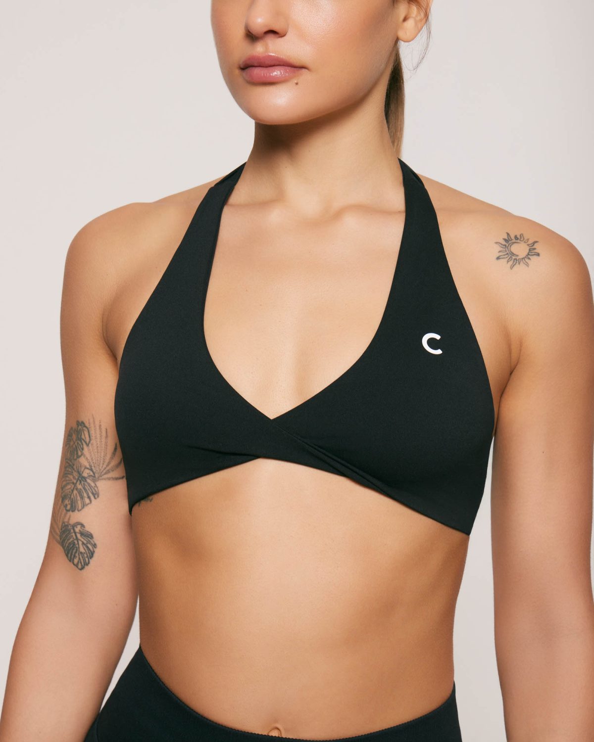 STRENGTH TOP HALTER