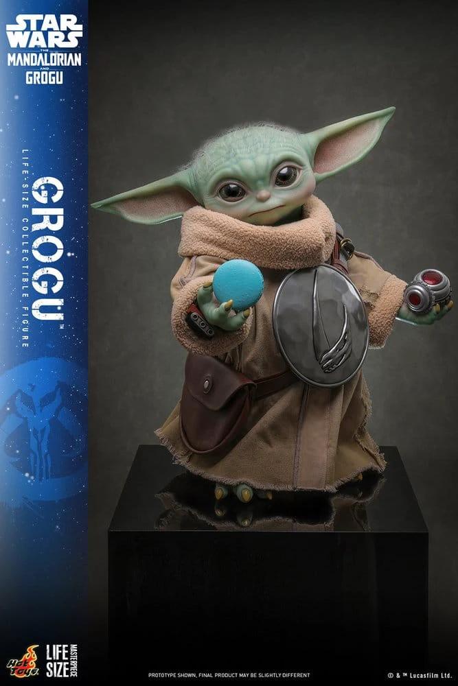 Star Wars: The Mandalorian & Grogu Figura a escala real Grogu 38 cm
