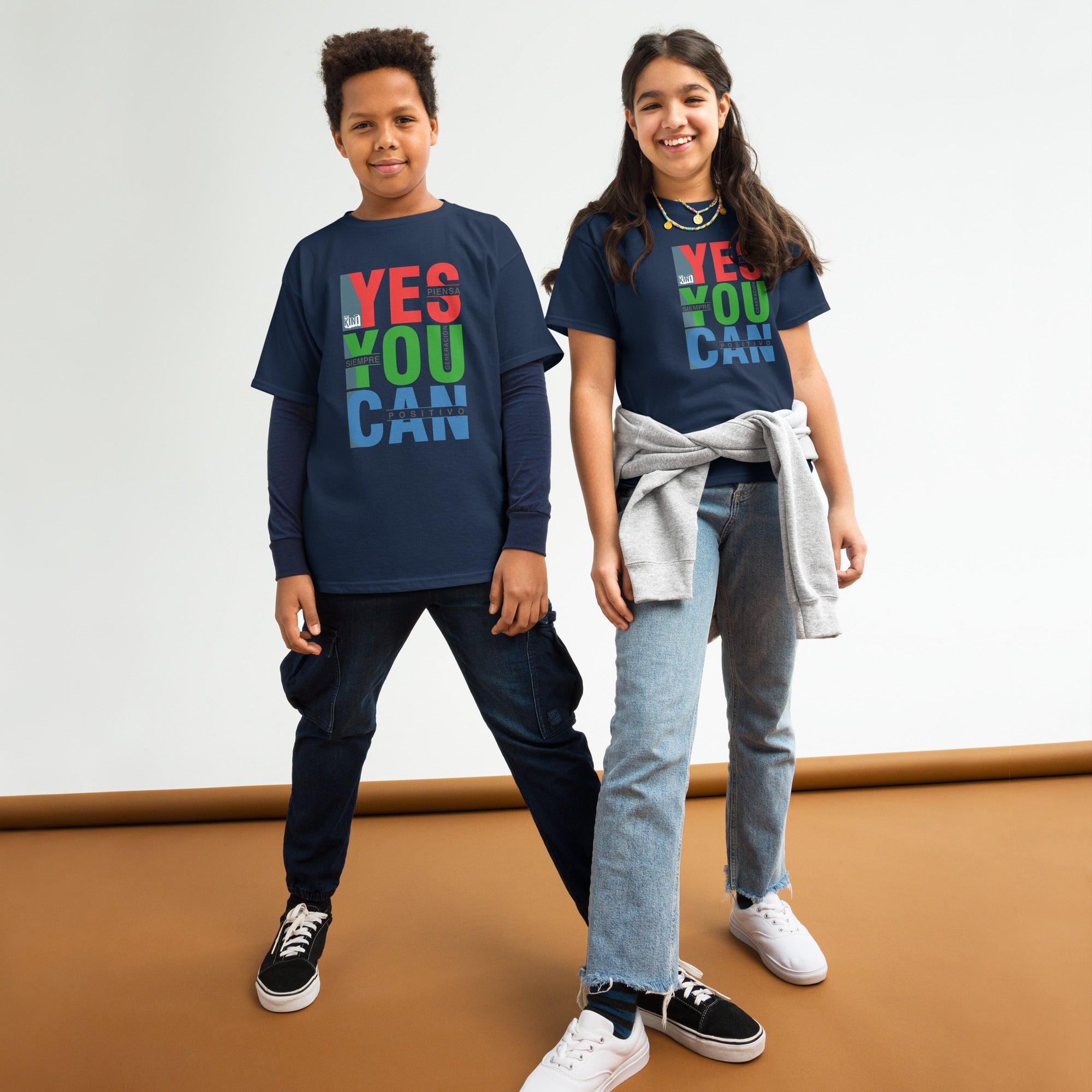 Camiseta para niño Piensa Positivo