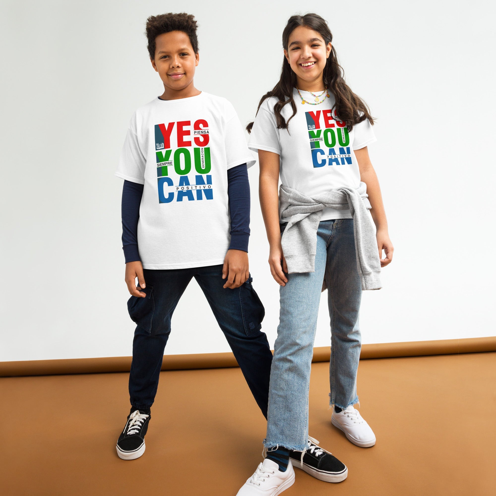 Camiseta para niño Piensa Positivo